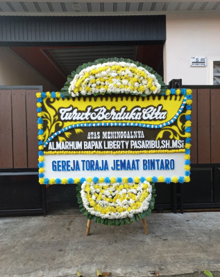 Papan Bunga Duka di Sei Jang